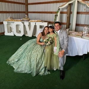 Meet your Posher, Gabriela